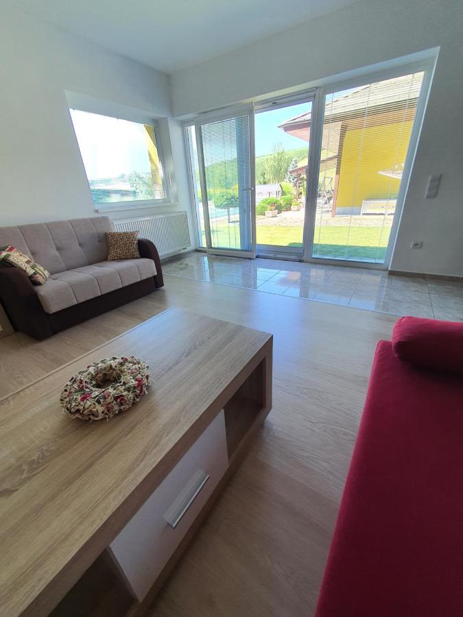 Apartman Kurdejov Hustopece Exterior photo