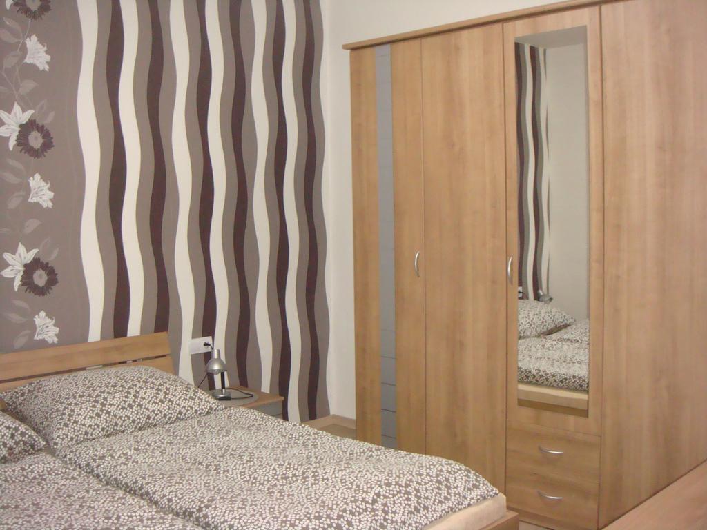 Apartman Kurdejov Hustopece Exterior photo